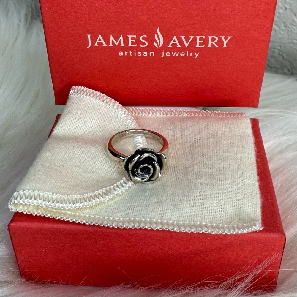 James Avery, Sterling Silver, RETIRED Rose Blossom Ring, Size 6